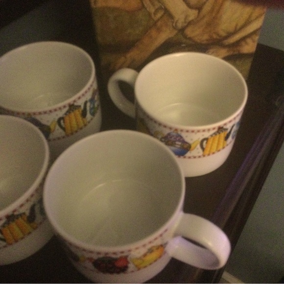 Mary Engelbreit Afternoon Tea set of four vintage mugs - Picture 3 of 3